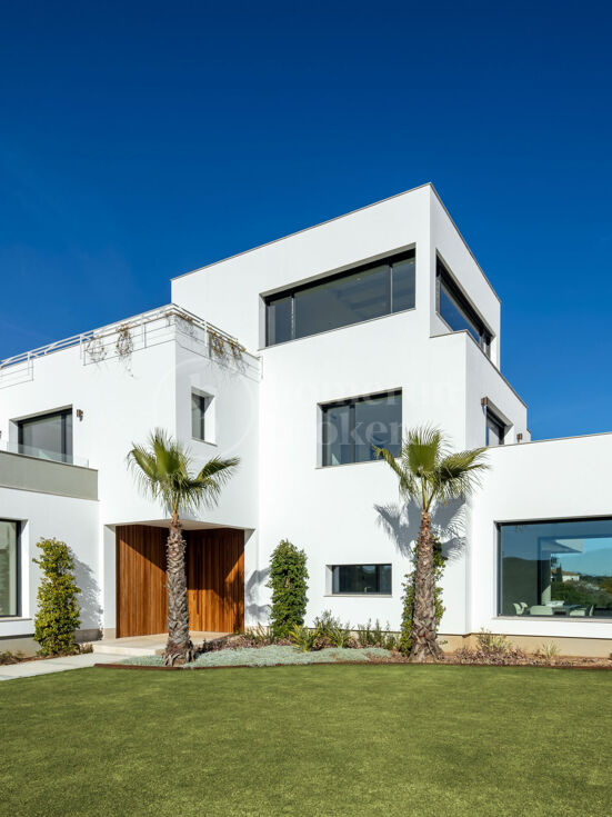 Villa Kivir - Exceptional 8-Bedroom Luxury Villa for Sale in Sotogrande Alto