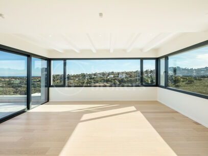 Villa Kivir - Exceptional 8-Bedroom Luxury Villa for Sale in Sotogrande Alto
