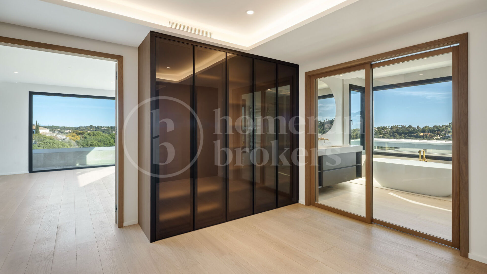 Villa Kivir - Exceptional 8-Bedroom Luxury Villa for Sale in Sotogrande Alto