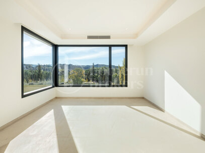 Villa Kivir – Exceptionell lyxvilla med 8 sovrum till salu i Sotogrande Alto