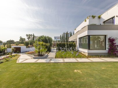 Villa Kivir – Exceptionell lyxvilla med 8 sovrum till salu i Sotogrande Alto