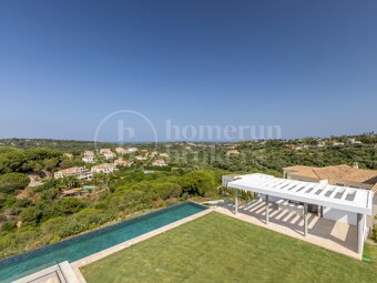 Villa Kivir – Exceptionell lyxvilla med 8 sovrum till salu i Sotogrande Alto