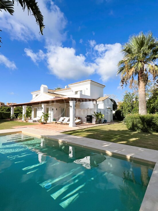 Villa G12 till salu i Zona G, Sotogrande Alto