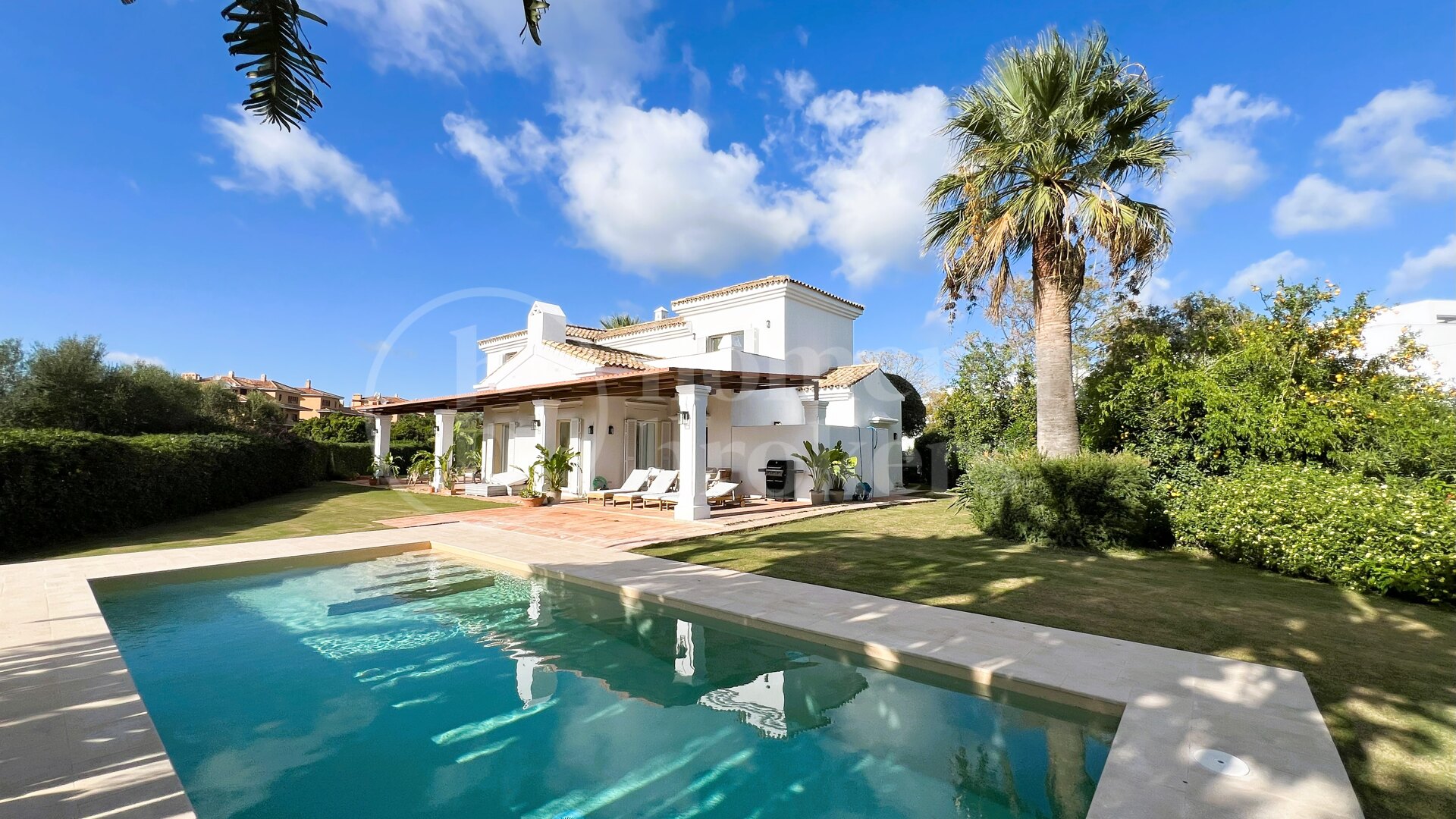 Villa G12 - Elegant Four Bedroom Villa in Sotogrande Alto