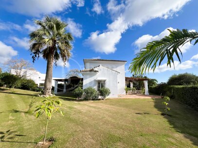 Villa G12 - Elegant Four Bedroom Villa in Sotogrande Alto
