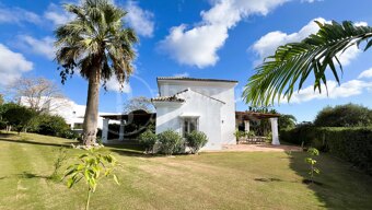 Villa G12 - Elegant Four Bedroom Villa in Sotogrande Alto
