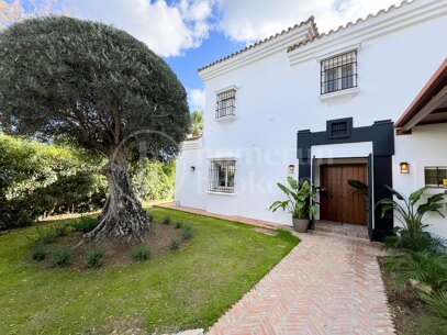 Villa G12 - Elegant Four Bedroom Villa in Sotogrande Alto