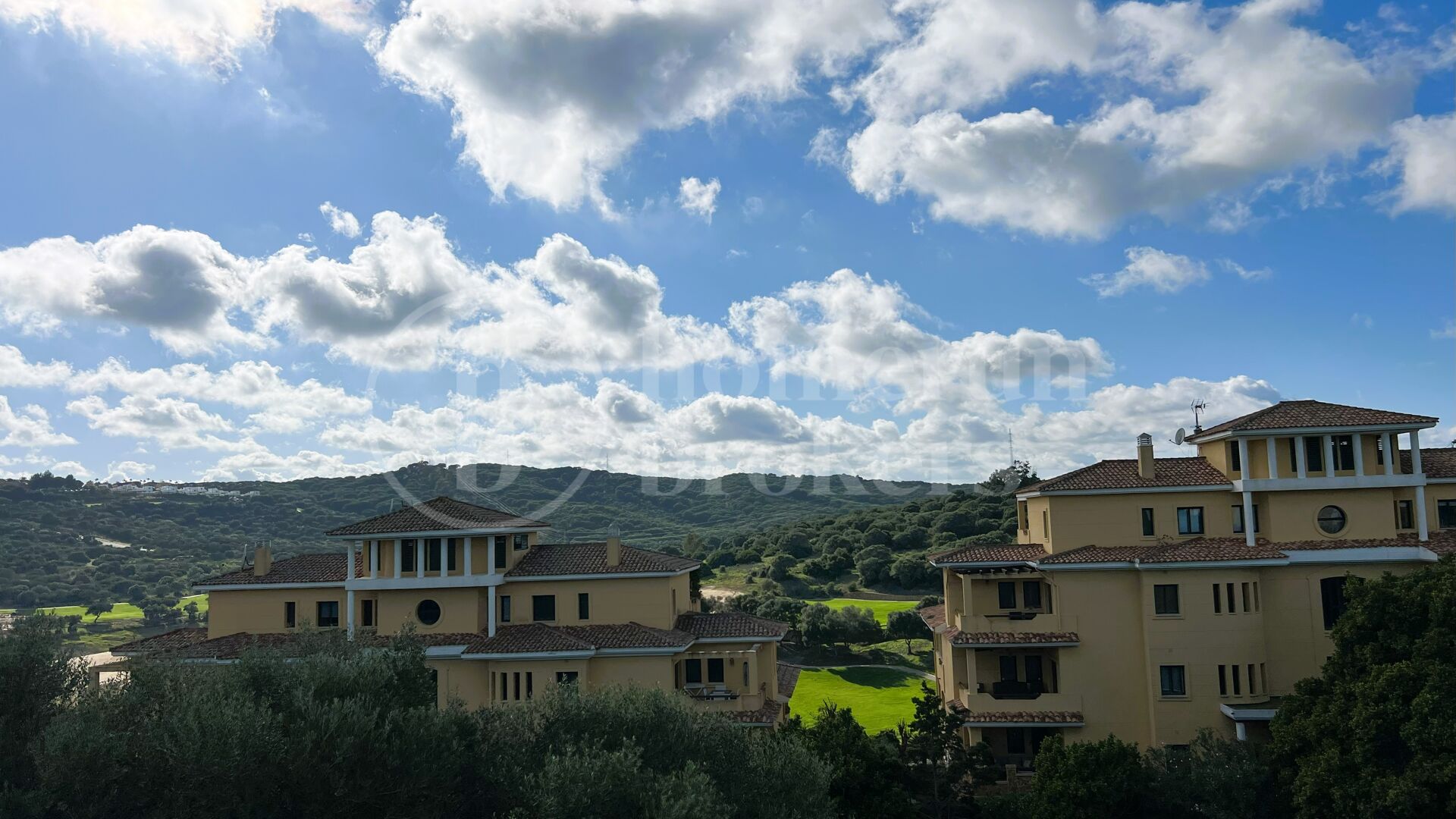 Villa G12 - Elegant Four Bedroom Villa in Sotogrande Alto