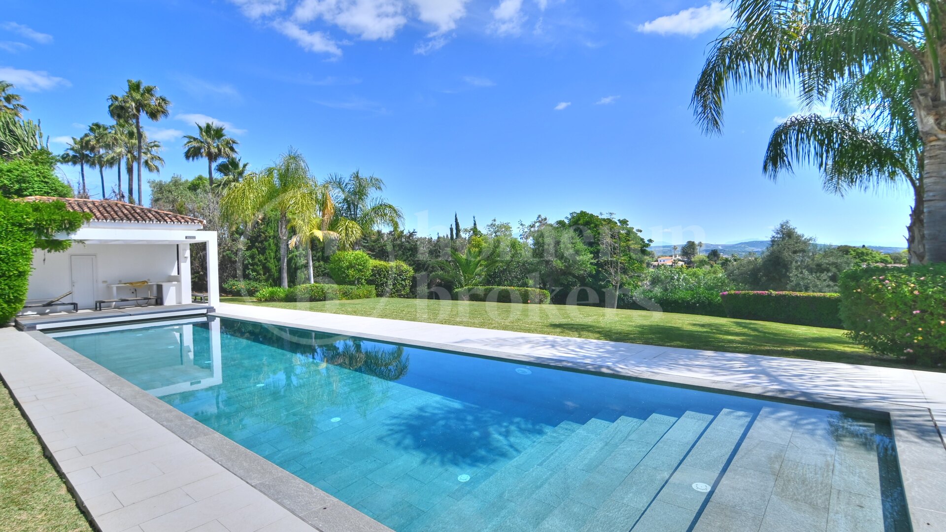 Villa Azure - Renovated Villa in Sotogrande Alto