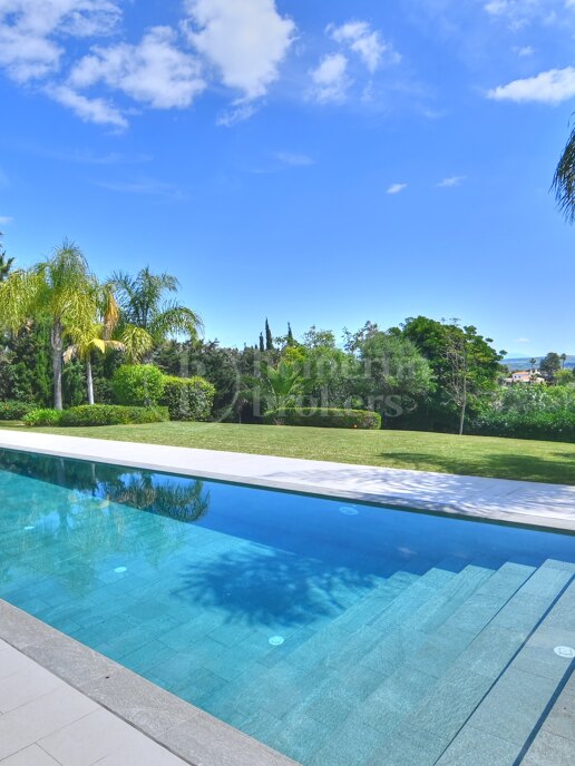 Villa Azure - Renovated Villa in Sotogrande Alto