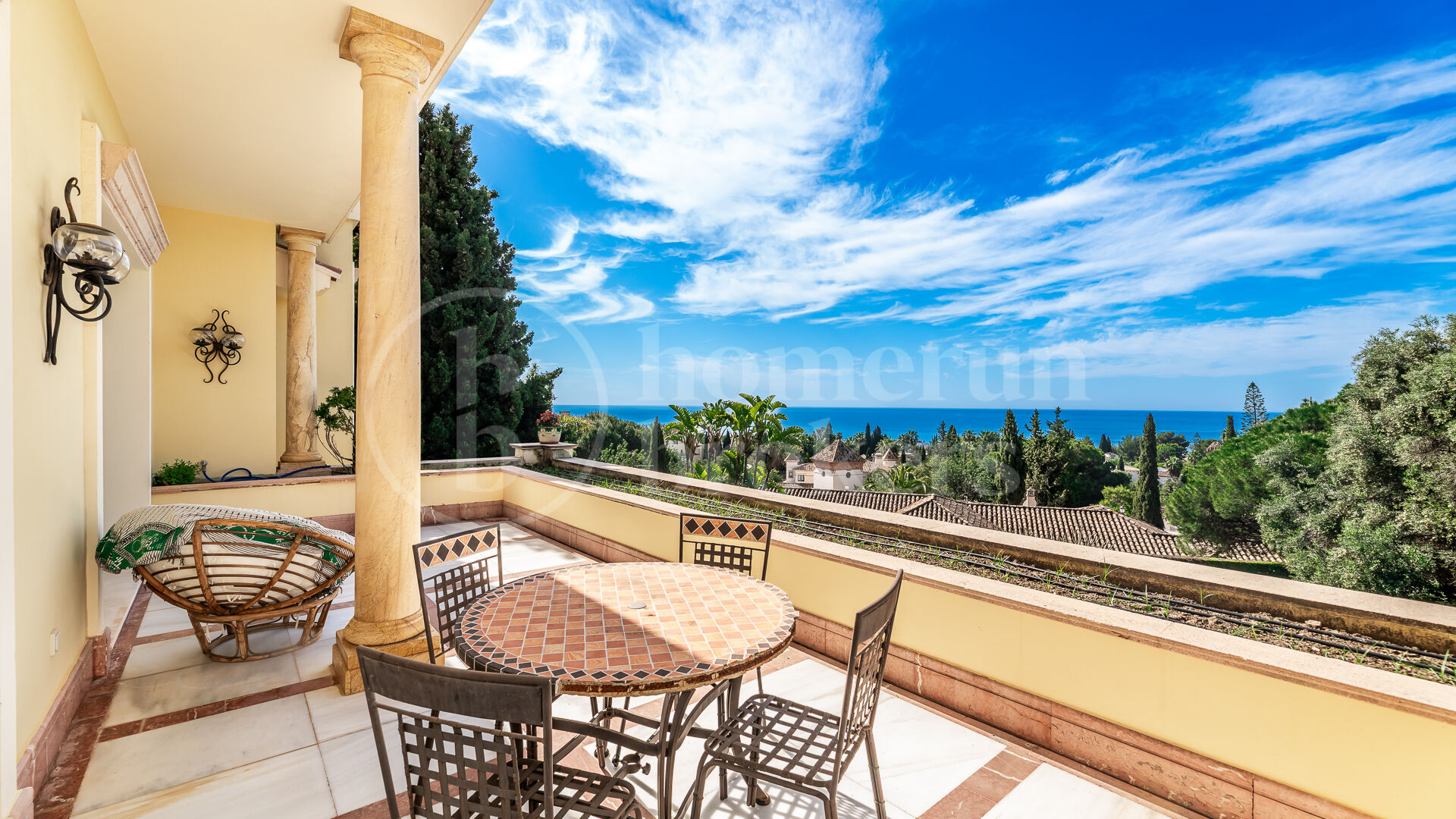 Villa Solomia - with Breathtaking Views in Sierra Blanca