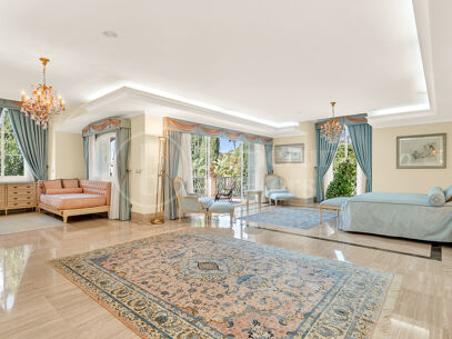Villa Solomia - with Breathtaking Views in Sierra Blanca
