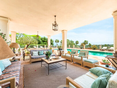 Villa Francesca - Rymlig 9 sovrum Villa med panoramautsikt i Sotogrande Alto