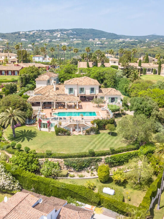 Villa Francesca - Rymlig 9 sovrum Villa med panoramautsikt i Sotogrande Alto