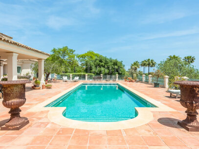 Villa Francesca - Rymlig 9 sovrum Villa med panoramautsikt i Sotogrande Alto