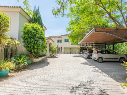 Villa Francesca - Rymlig 9 sovrum Villa med panoramautsikt i Sotogrande Alto