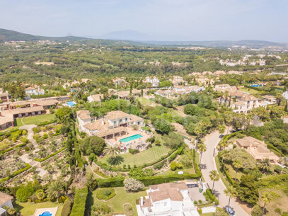 Villa Francesca - Rymlig 9 sovrum Villa med panoramautsikt i Sotogrande Alto