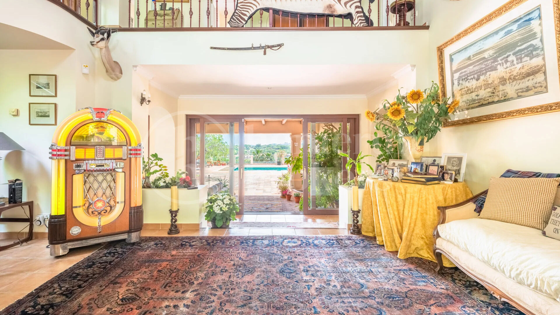 Villa Francesca - Spacious 9-Bedroom Villa with Panoramic Views in Sotogrande Alto