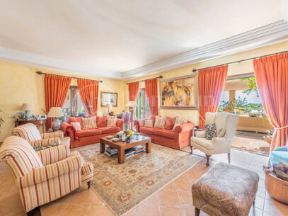 Villa Francesca - Rymlig 9 sovrum Villa med panoramautsikt i Sotogrande Alto