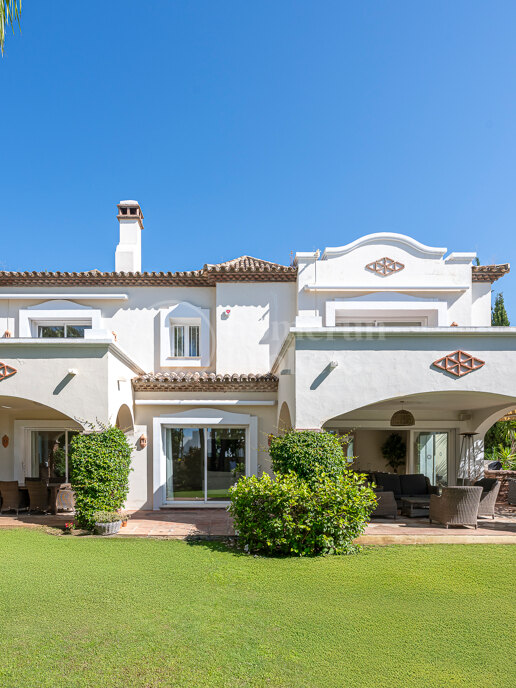 Villa Penati - Elegant Villa in La Reserva de La Quinta