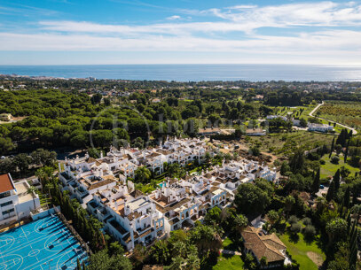 Apartament Montebello - Elegant Three-Bedroom Apartment for Sale in Marbella Golden Mile