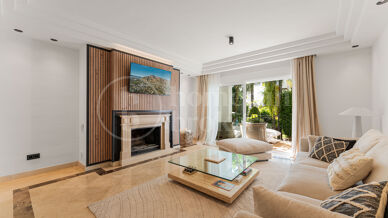 Apartament Montebello - Elegant Three-Bedroom Apartment for Sale in Marbella Golden Mile