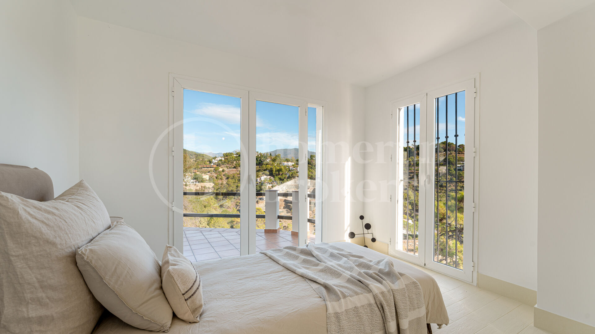 Villa Esencia - Investment and redevelopment Opportunity in El Madroñal