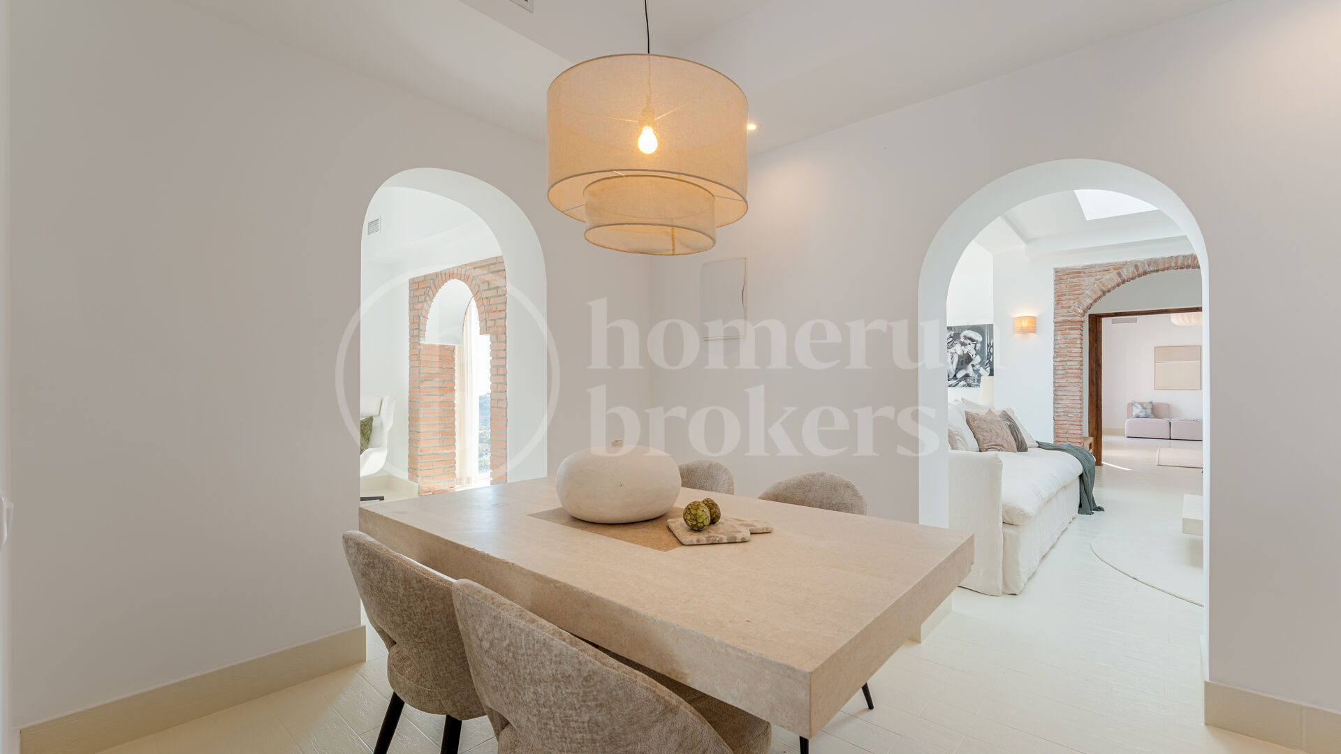 Villa Esencia - Investment and redevelopment Opportunity in El Madroñal