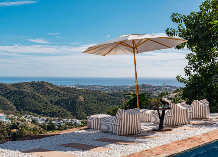 Luxury Villa For Sale In El Madroñal