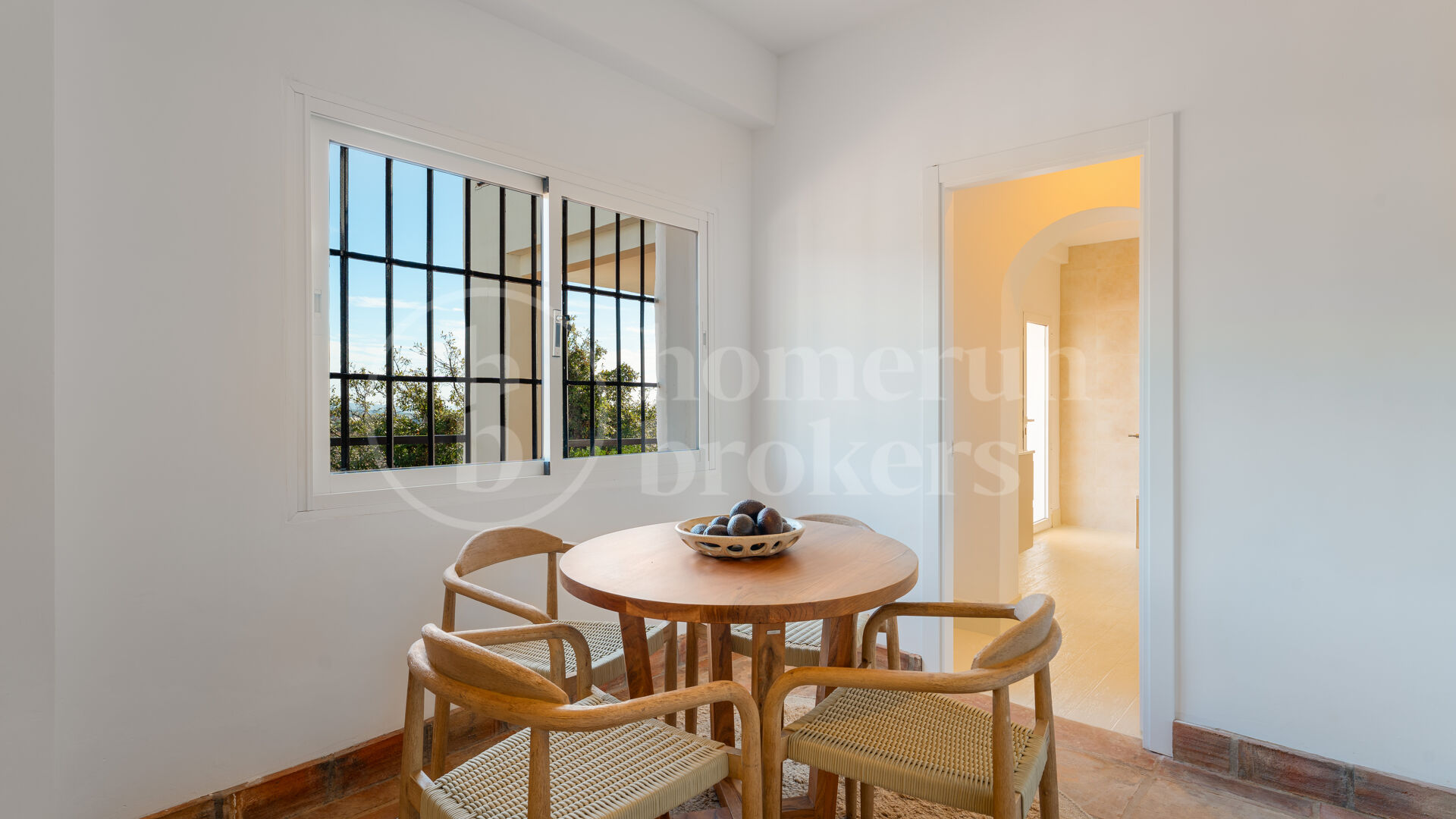Villa Esencia - Investment and redevelopment Opportunity in El Madroñal