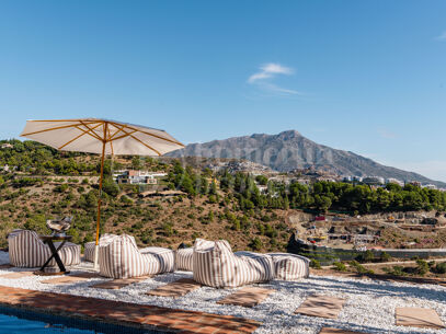 Villa Esencia - Investment and redevelopment Opportunity in El Madroñal