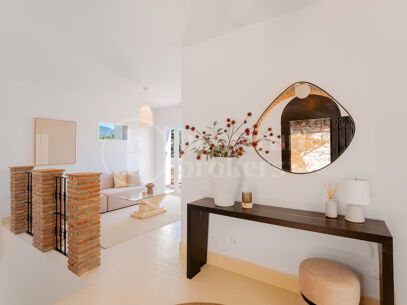 Villa Esencia - Investment and redevelopment Opportunity in El Madroñal