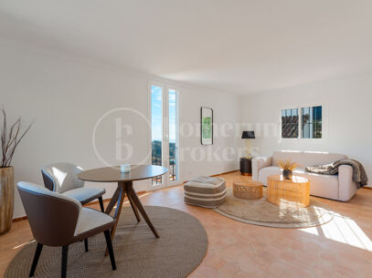 Villa Esencia - Investment and redevelopment Opportunity in El Madroñal