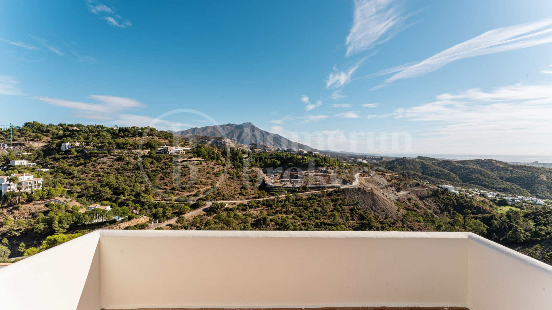 Villa Esencia - Investment and redevelopment Opportunity in El Madroñal