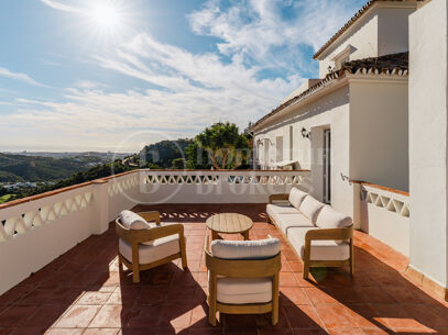 Villa Esencia - Investment and redevelopment Opportunity in El Madroñal