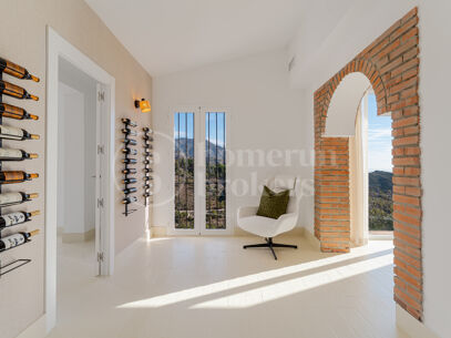 Villa Esencia - Investment and redevelopment Opportunity in El Madroñal