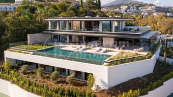 Casa Orquídea – Exceptional Modern Residence with Panoramic Views in El Herrojo Alto