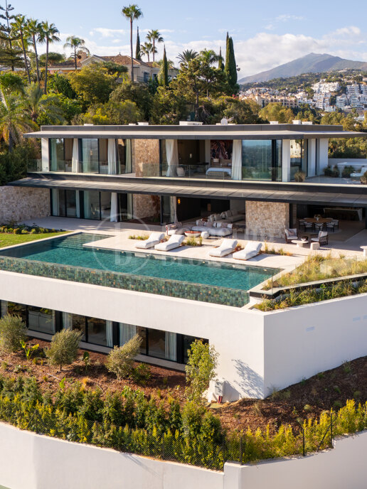 Casa Orquídea – Exceptional Modern Residence with Panoramic Views in El Herrojo Alto