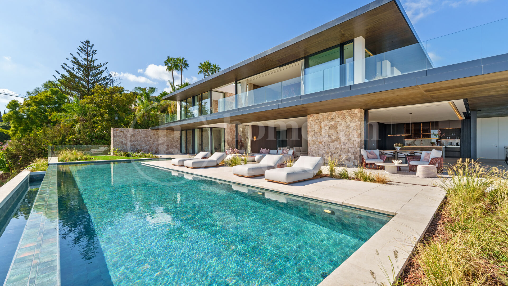Casa Orquídea – Exceptional Modern Residence with Panoramic Views in El Herrojo Alto
