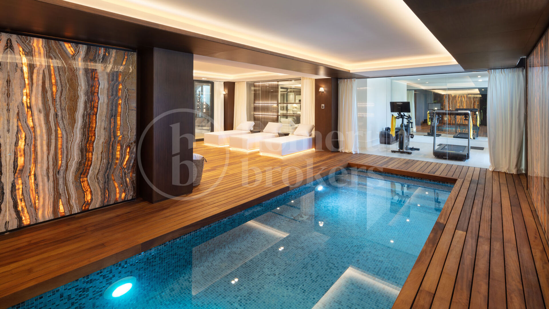 Villa Mercedes - Luxury Villa in Las Brisas Golf