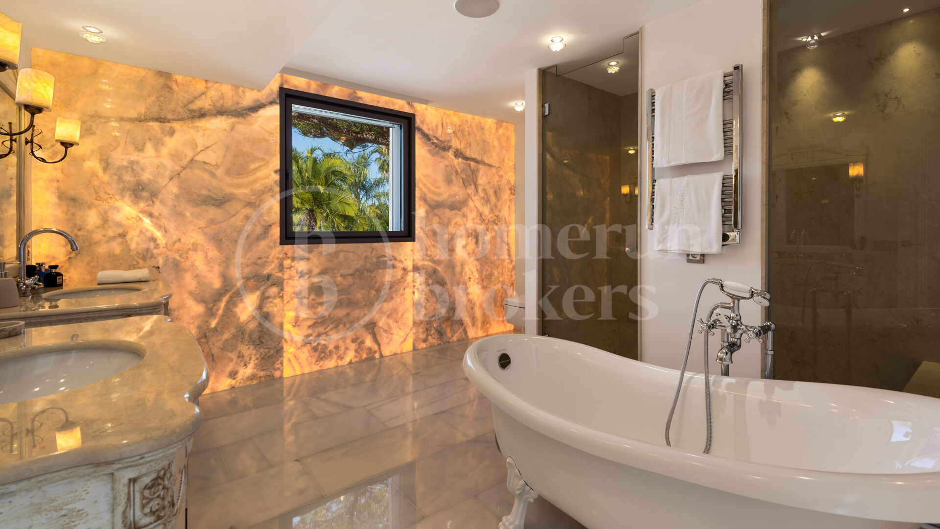 Villa Hermosa – Elegant 6-Bedroom Villa for Sale in La Cerquilla, Nueva Andalucía