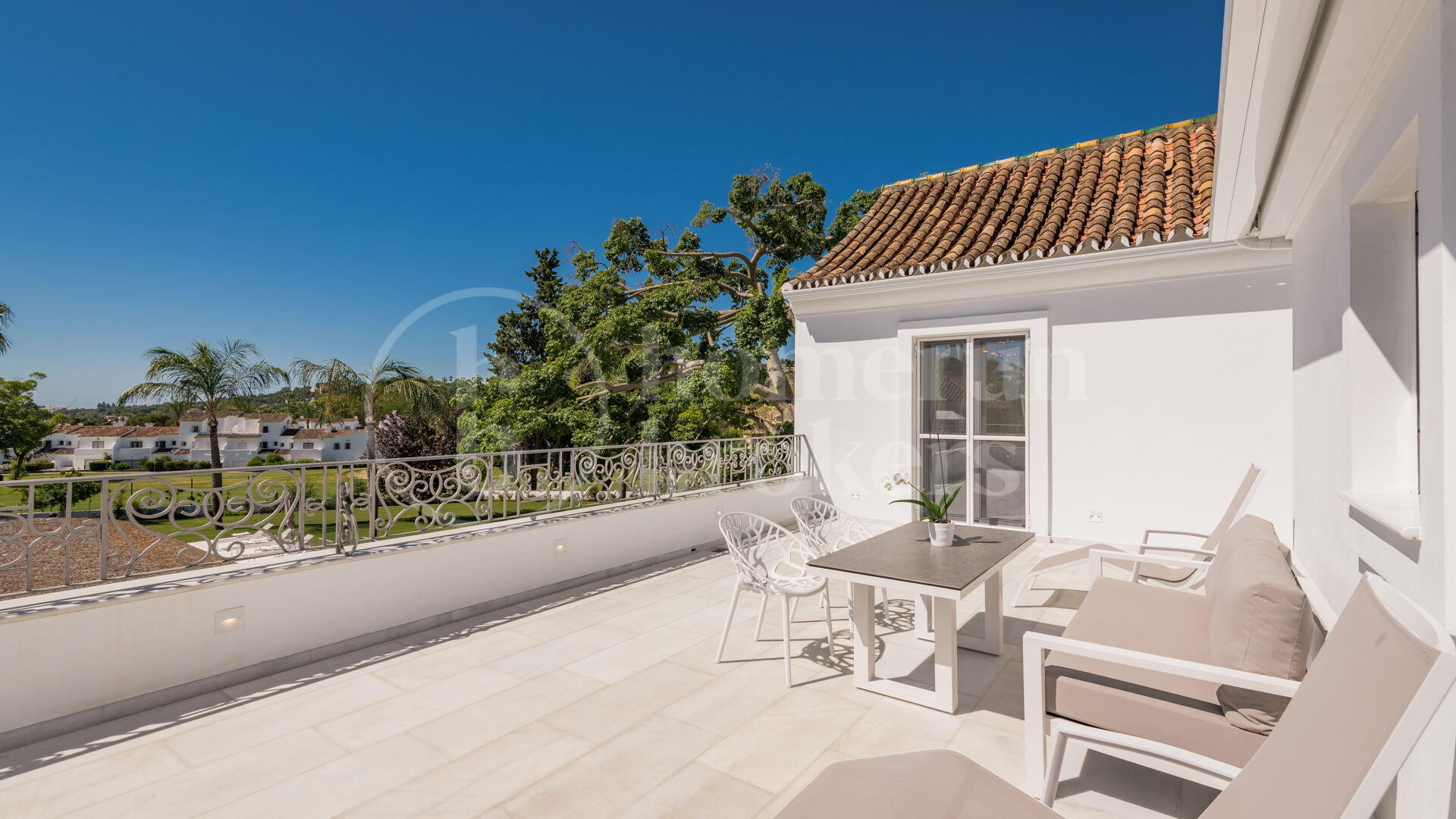 Villa Hermosa – Elegant 6-Bedroom Villa for Sale in La Cerquilla, Nueva Andalucía