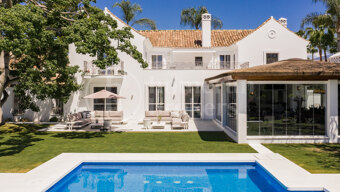 Villa Hermosa – Elegant 6-Bedroom Villa for Sale in La Cerquilla, Nueva Andalucía