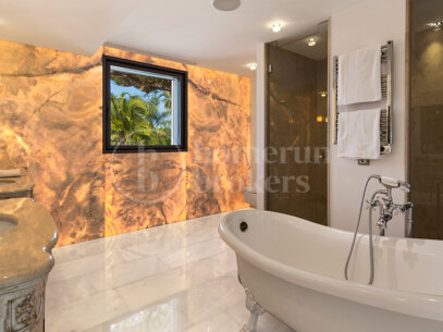 Villa Hermosa - Elegant 6 sovrum Villa till salu i La Cerquilla, Nueva Andalucía