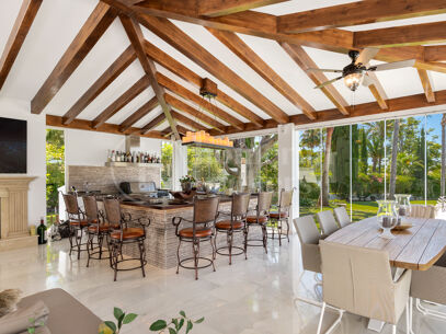 Villa Hermosa – Elegant 6-Bedroom Villa for Sale in La Cerquilla, Nueva Andalucía
