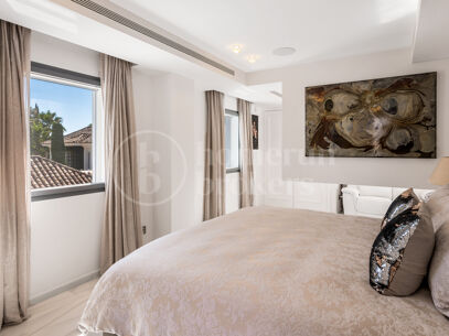 Villa Hermosa – Elegant 6-Bedroom Villa for Sale in La Cerquilla, Nueva Andalucía