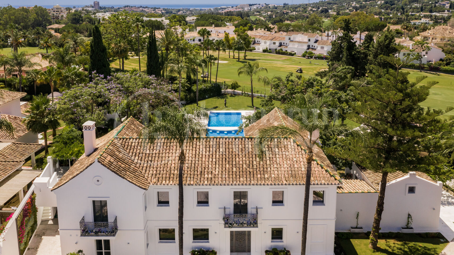 Villa Hermosa – Elegant 6-Bedroom Villa for Sale in La Cerquilla, Nueva Andalucía