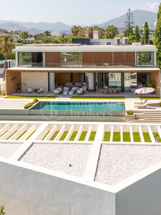 Guadalmina 720 – Contemporary six Bedroom Villa in Guadalmina Alta, Marbella