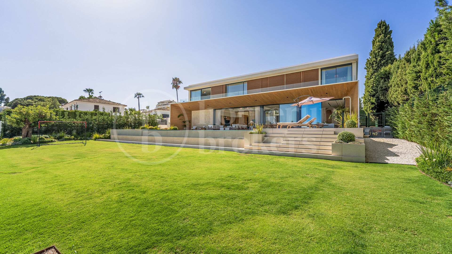 Guadalmina 720 – Contemporary six Bedroom Villa in Guadalmina Alta, Marbella