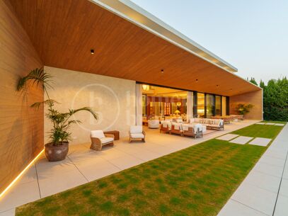 Guadalmina 720 – Contemporary six Bedroom Villa in Guadalmina Alta, Marbella